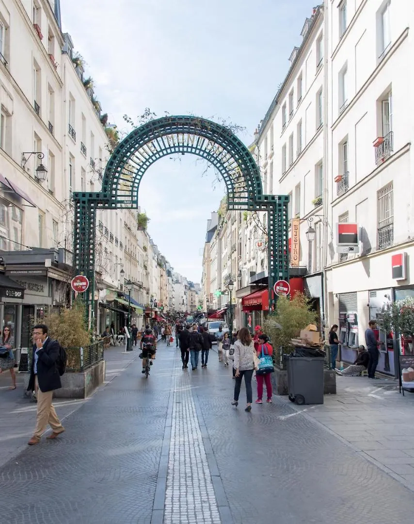 Veeve - By The Palais Royal Apartment Paris